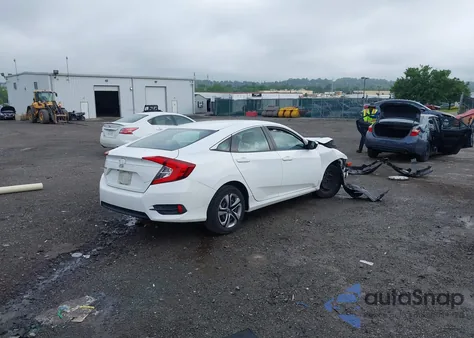 2018 Honda Civic Lx z USA, uszkodzony, nr VIN 2HGFC2F58JH589863
